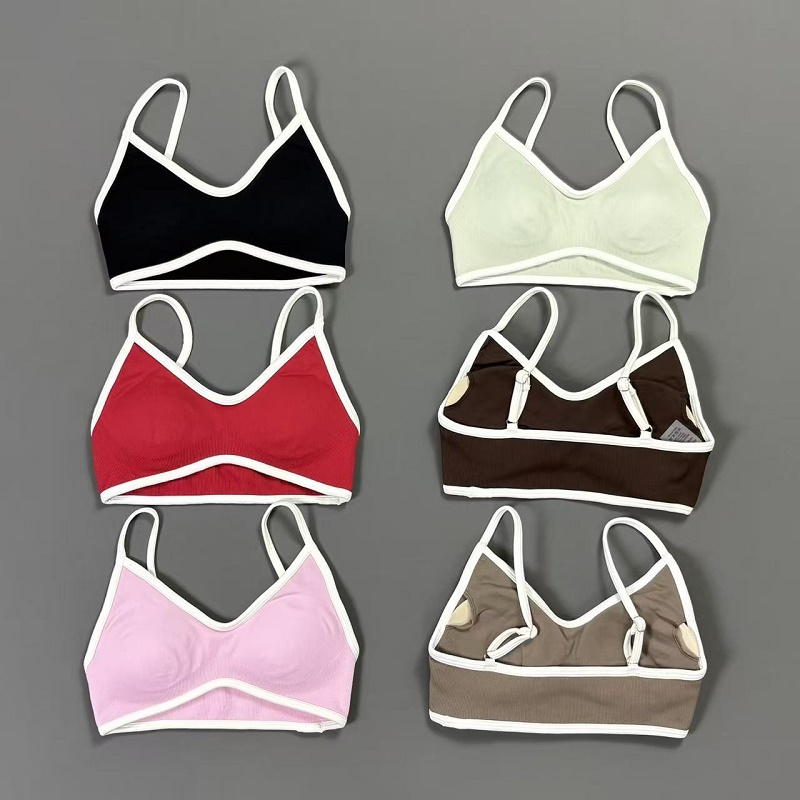 Crop Top Crochet - Damski biustonosz sportowy z kontrastowymi liniami,