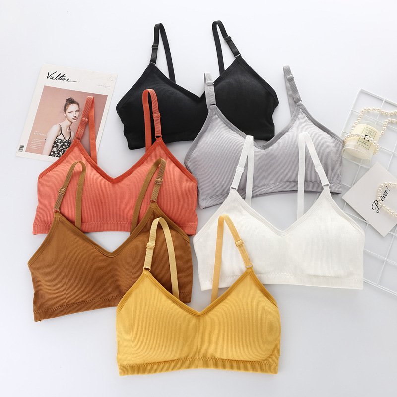 Letni biustonosz bez fiszbin,  – Bralette Triangle Set recenzja i cena