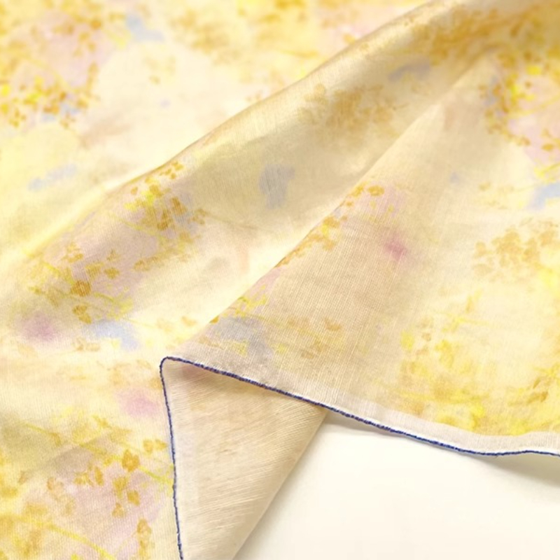 Tkanina jedwabno-ramiowa z gra – Kimono Sheer Floral recenzja i cena