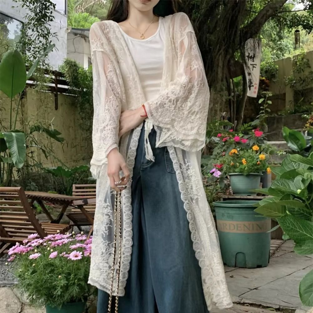 Lekka, sznurowana bluzka z kor – Kimono Sheer Floral recenzja i cena