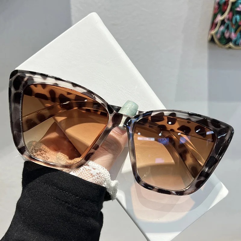 Modne okulary przeciwsłoneczne – Sunglasses Cat Eye recenzja i cena