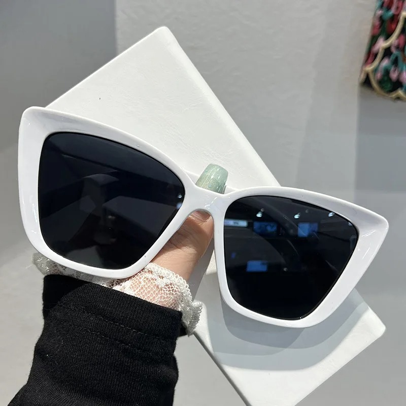 Modne okulary przeciwsłoneczne – Sunglasses Cat Eye recenzja i cena