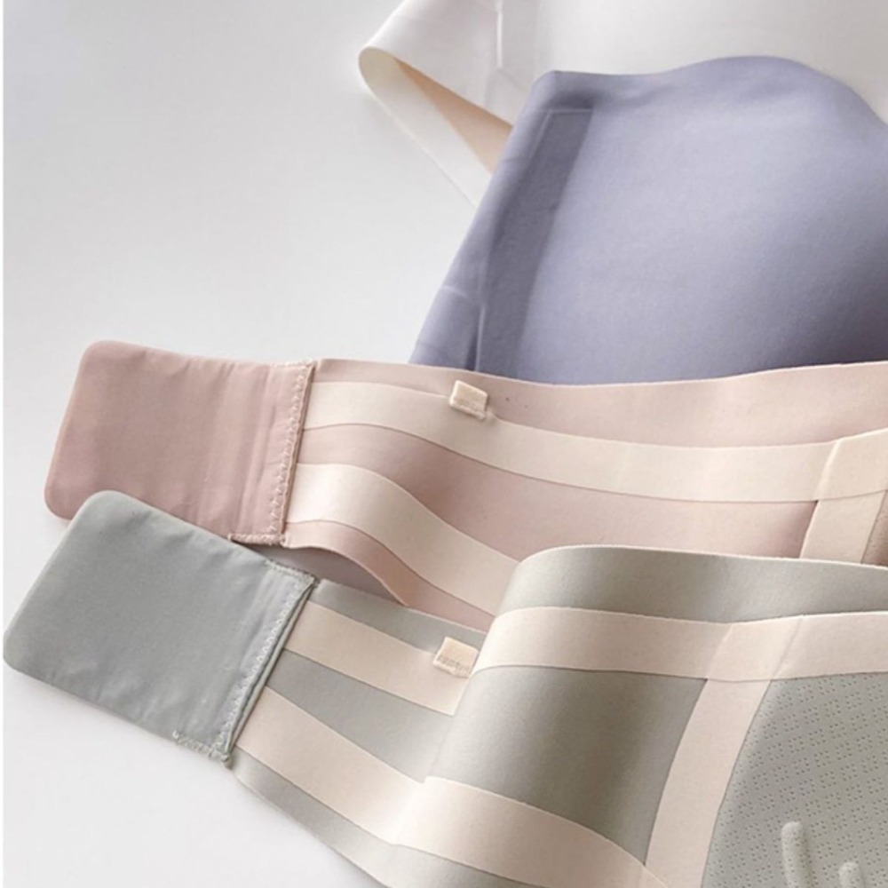 Jednokolorowy biustonosz bez r – Bralette Triangle Set recenzja i cena