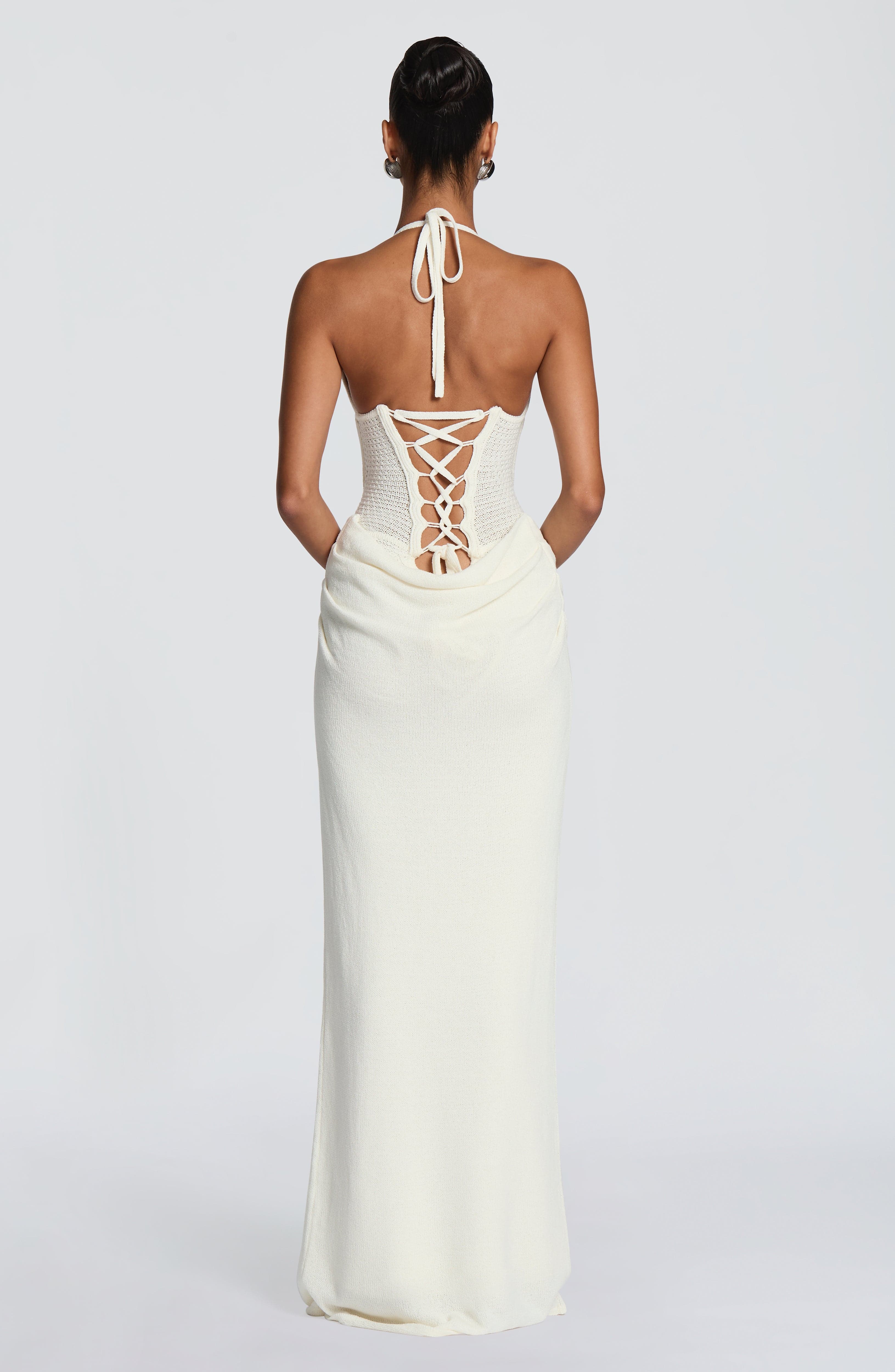 Sukienka maxi z dzianiny w sty – Maxi Dress Halter recenzja i cena